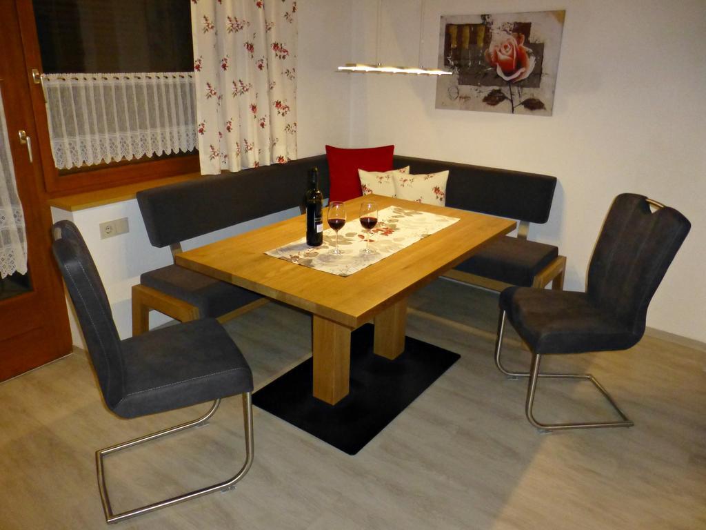 Haus Maella Apartamento Sankt Gallenkirch Exterior foto